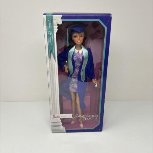 Barbie Signature Graduation Day FTG78 Brunette Teresa Doll 2017