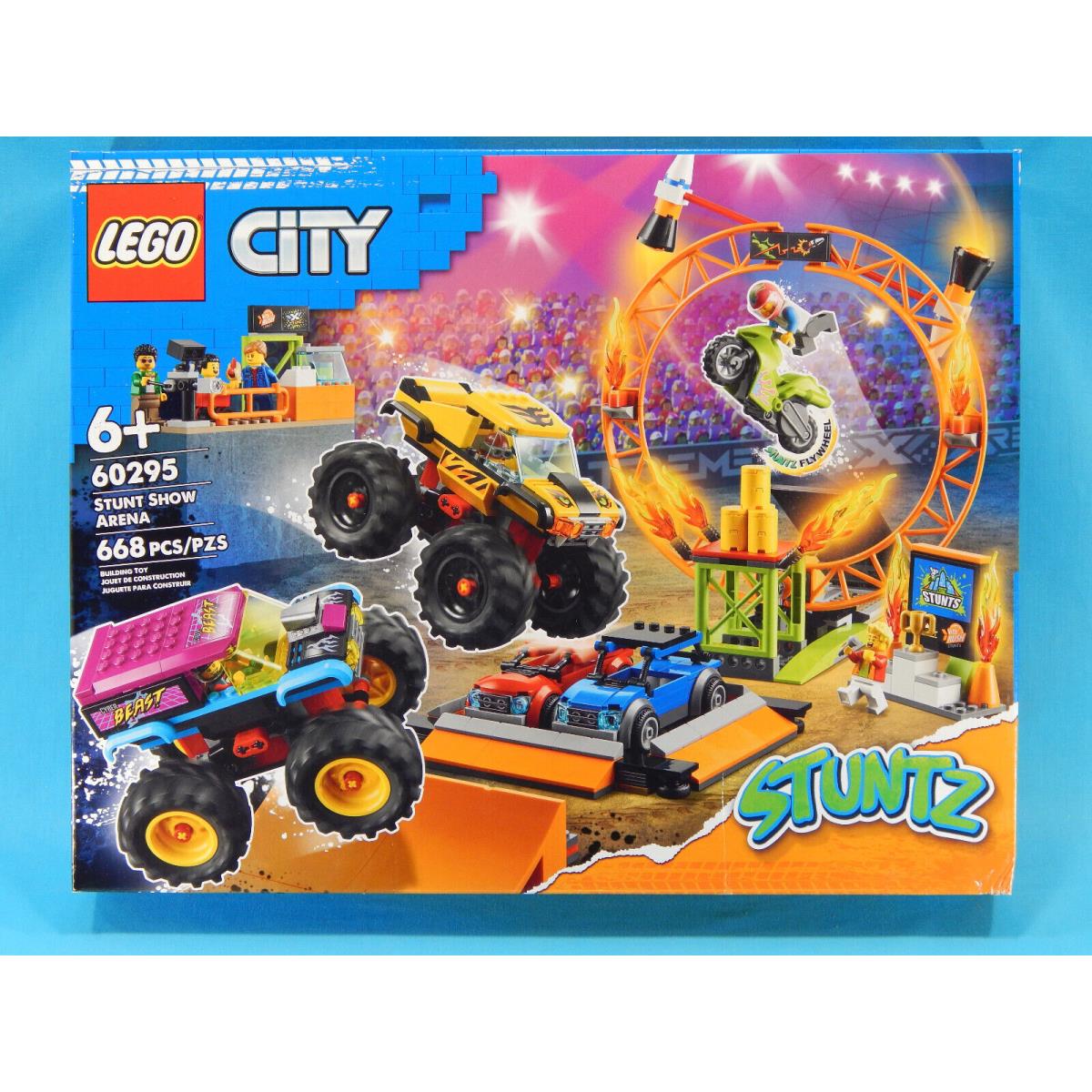 Lego City 60295 Stunt Show Arena 668pcs 2021 Stuntz Minor Dented Box
