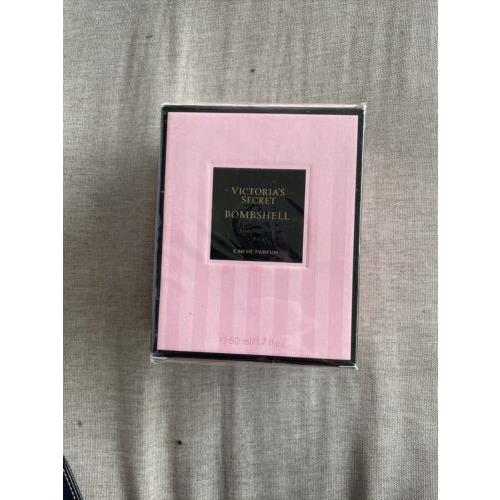 Bombshell Victorias Secret Eau DE Perfume 1.7 fl Oz. Ei