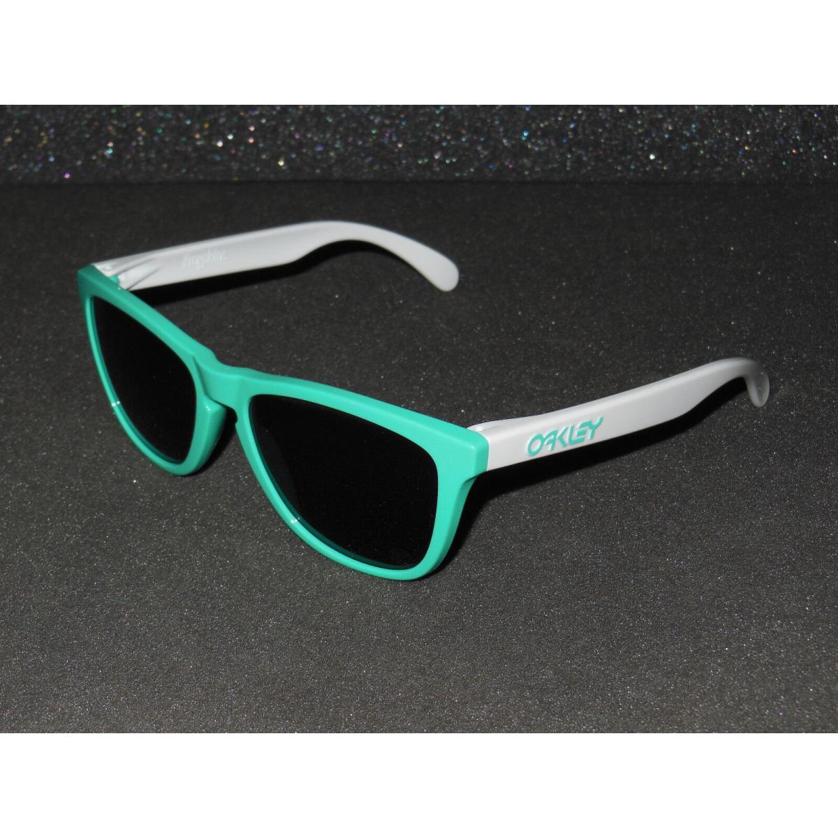 Oakley Frogskins Sunglasses Seafoam/grey Retro Heritage Collection White