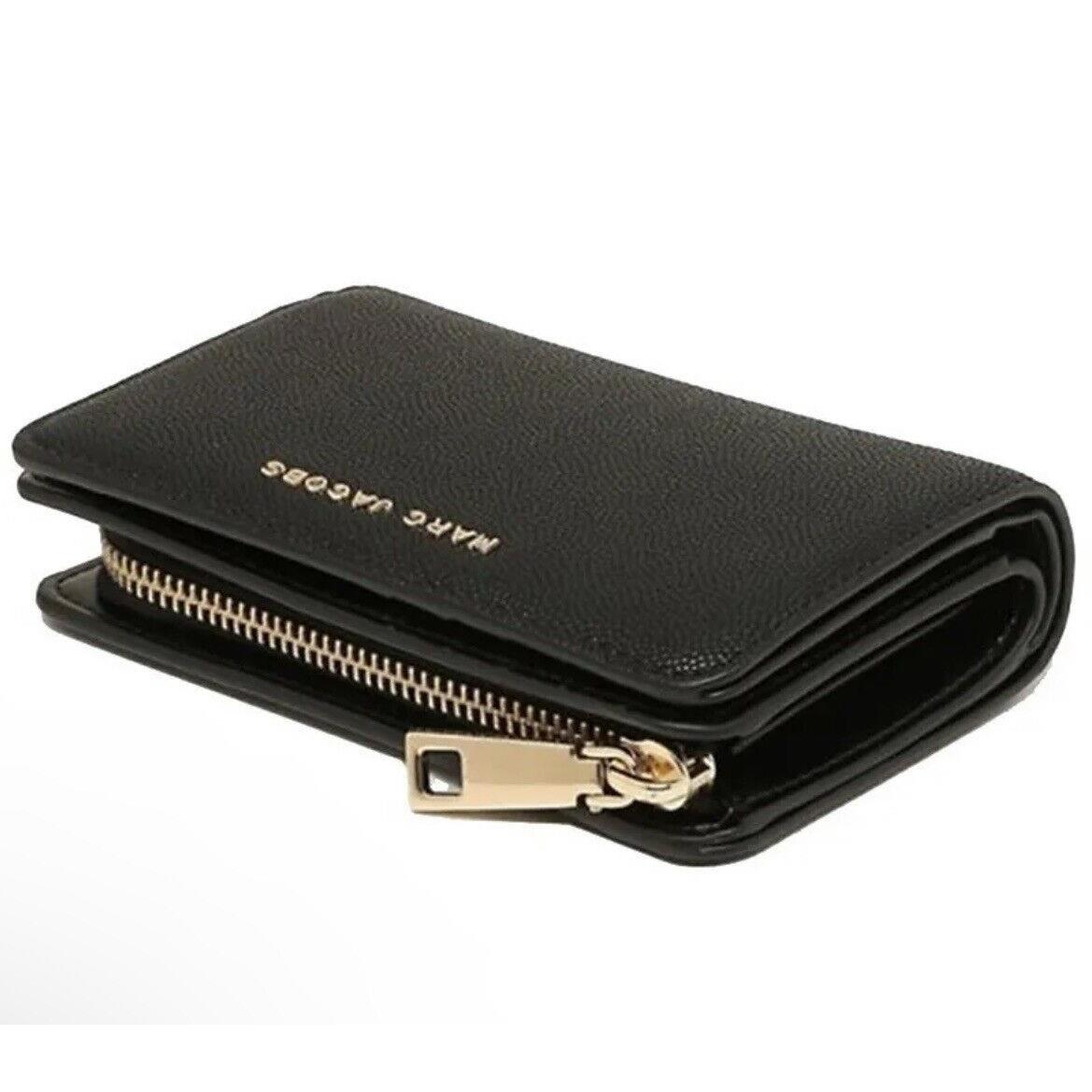 Marc Jacobs Women`s Black Saffiano Gold Tone Hardware Bifold Wallet M0016990