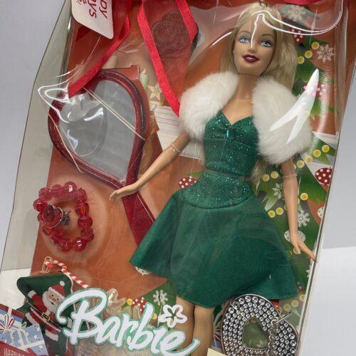 2005 Barbie Holiday Wishes Christmas Gift Set Blonde Green Dress G8540 Mattel