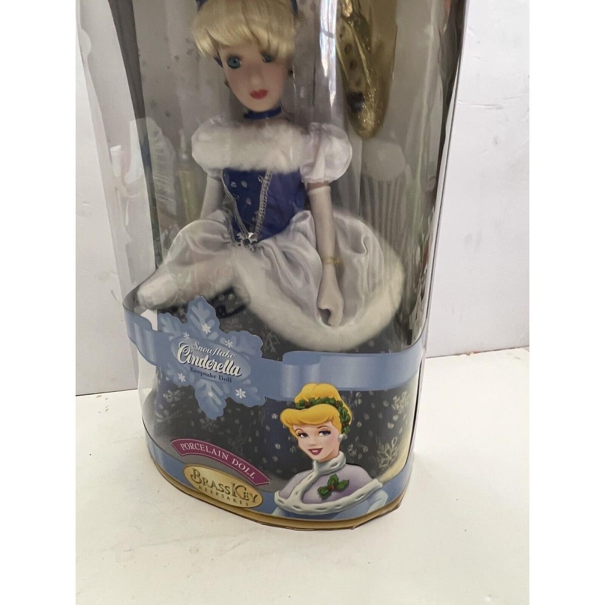 Disney Princess Brass Key Keepsakes 2004 Cinderella Porcelain Doll Nib