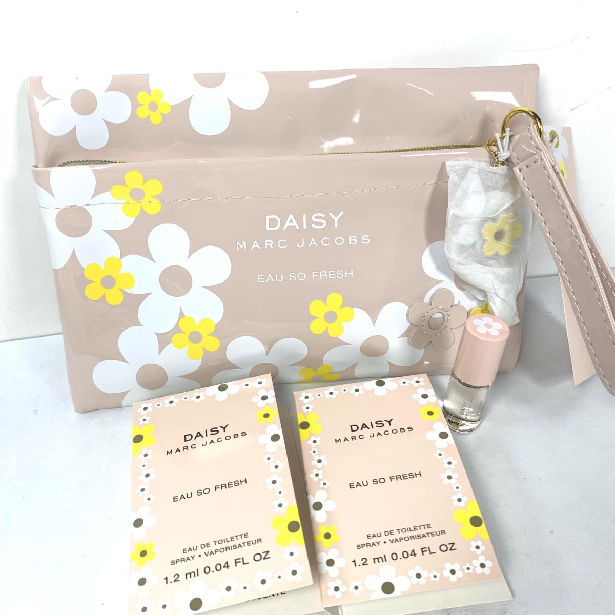 Daisy Eau so Fresh Perfume Marc Jacobs Gift Bag Clutch Wristlet Mini 0.10 oz Set