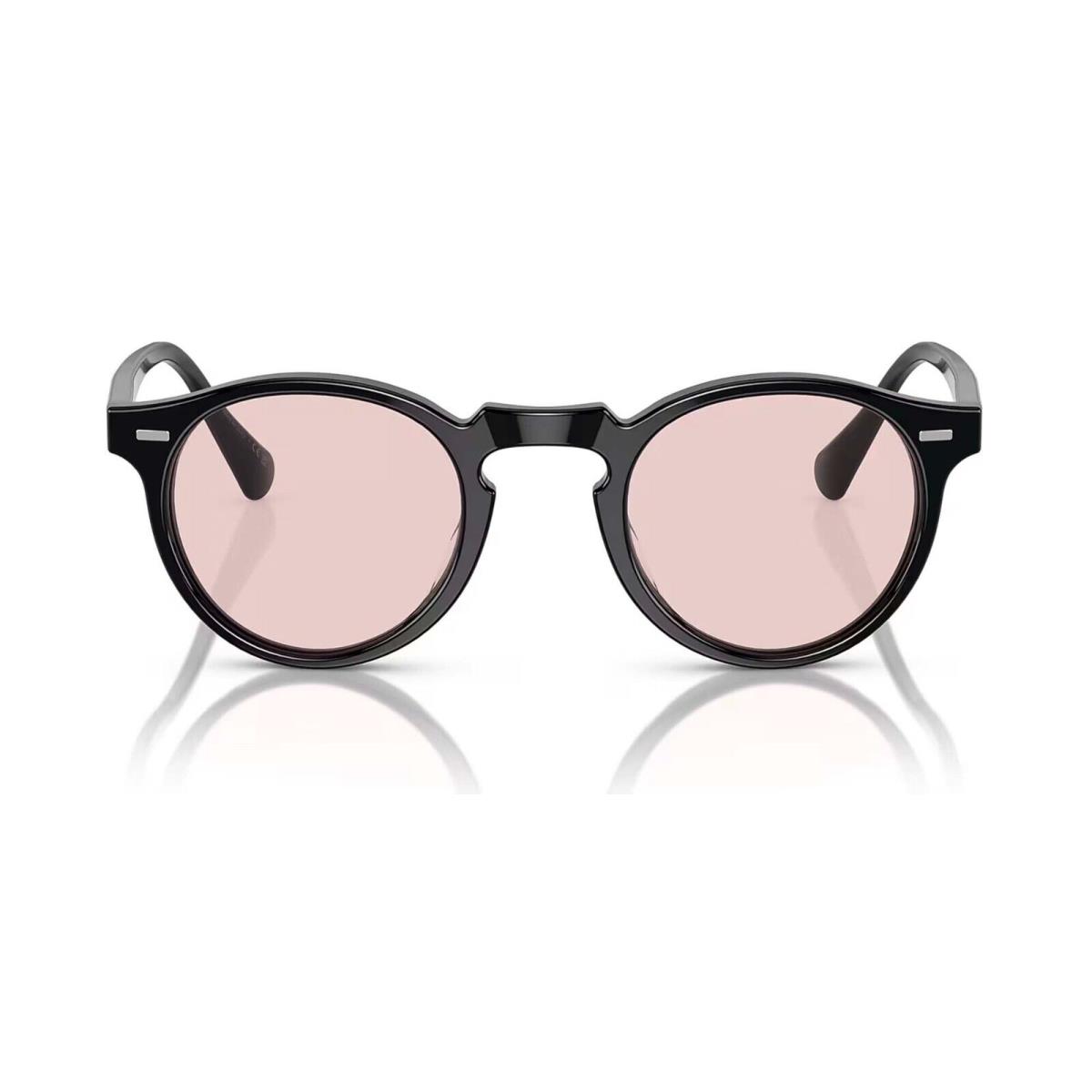 Oliver Peoples Gregory Peck Sun OV 5217/S Black/pink 1005/4Q Sunglasses