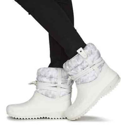 Crocs Women`s Classic Neo Puff Luxe Boot Size 7 - White