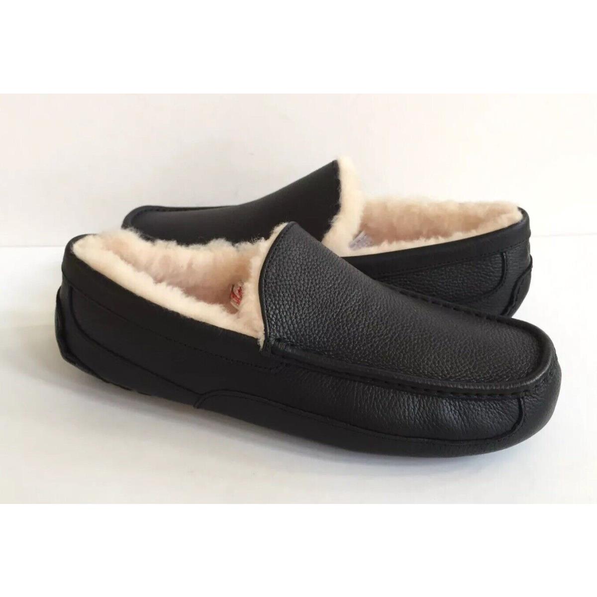 Ugg Ascot Black Leather Shearling Lined Moccasin Shoe US 8 / EU 39 / UK 6