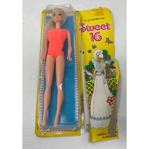 1975 Mattel Sweet 16 Barbie Eli Face Platinum Blond/ Sweet 16 Doll/