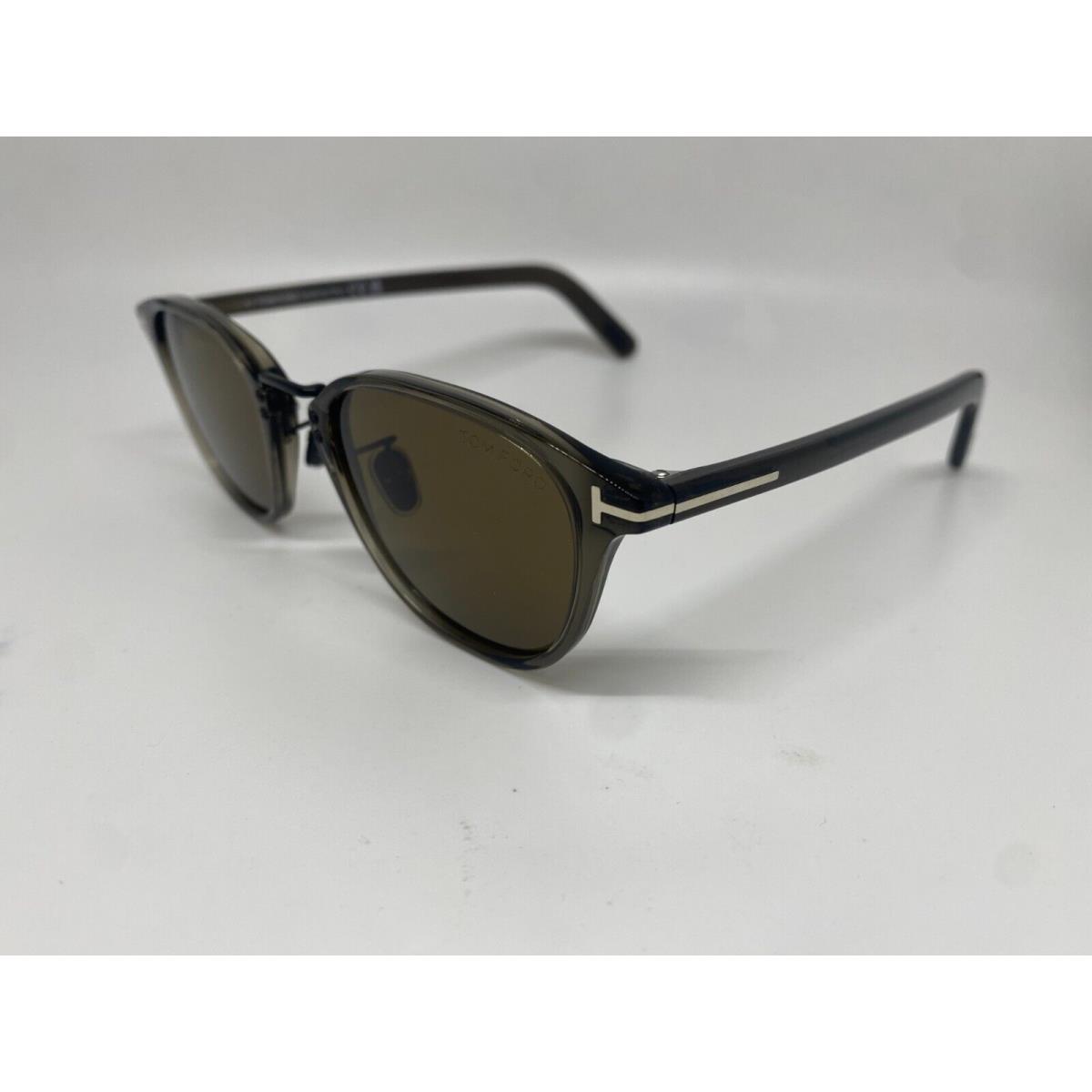 Tom Ford sunglasses  - Frame: Gray, Lens: LIGHT BROWN 1
