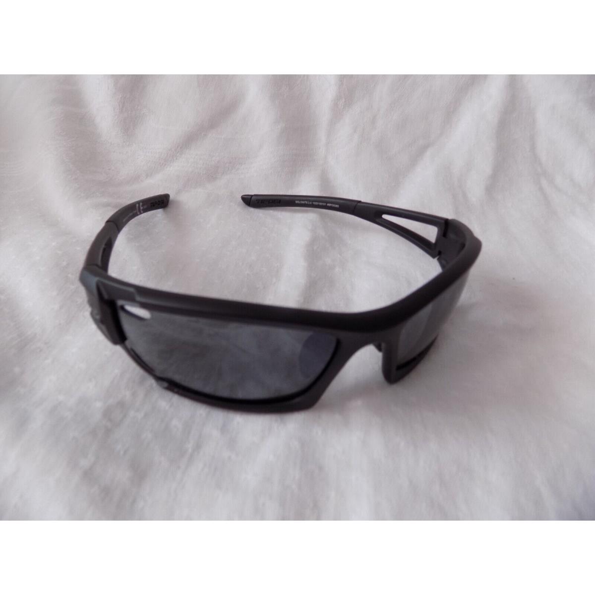 Tifosi Dolomite 2.0 Wrap Polarized Sunglasses w/ Case Interchangeable Lenses