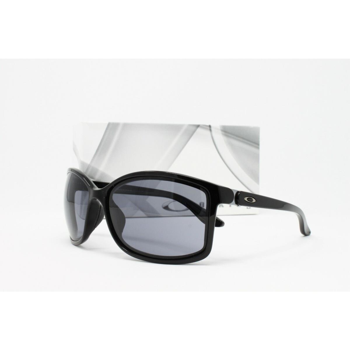 Oakley Women`s Sunglasses Step Up OO9292 02 Polished Black 62mm Grey Lens