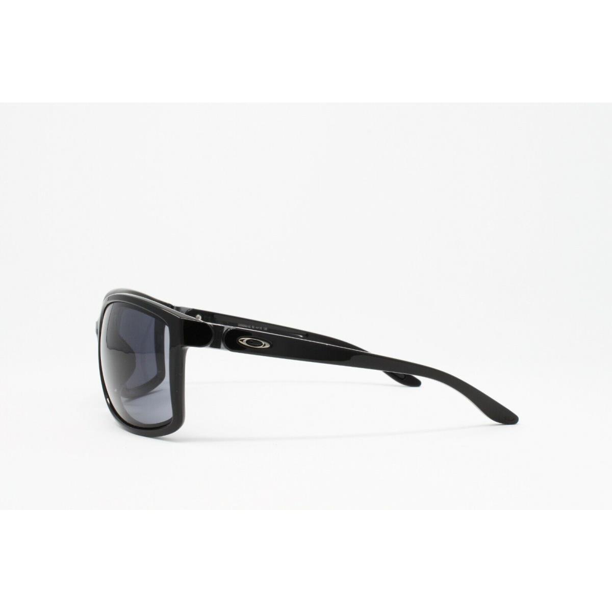 Oakley sunglasses  - Black Frame, Gray Lens 3