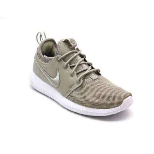 Nike Women`s Roshe Two BR Breeze 896445-002 Pale Grey/pale Grey-white
