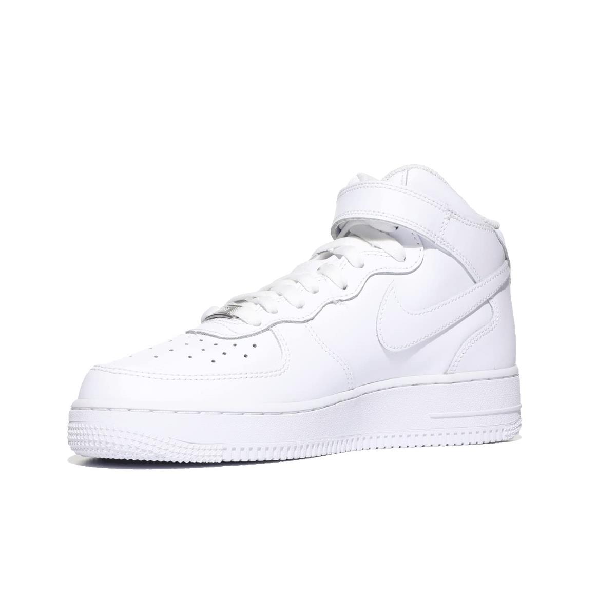 Boy`s Sneakers Athletic Shoes Nike Kids Air Force 1 Mid LE Big Kid White/White