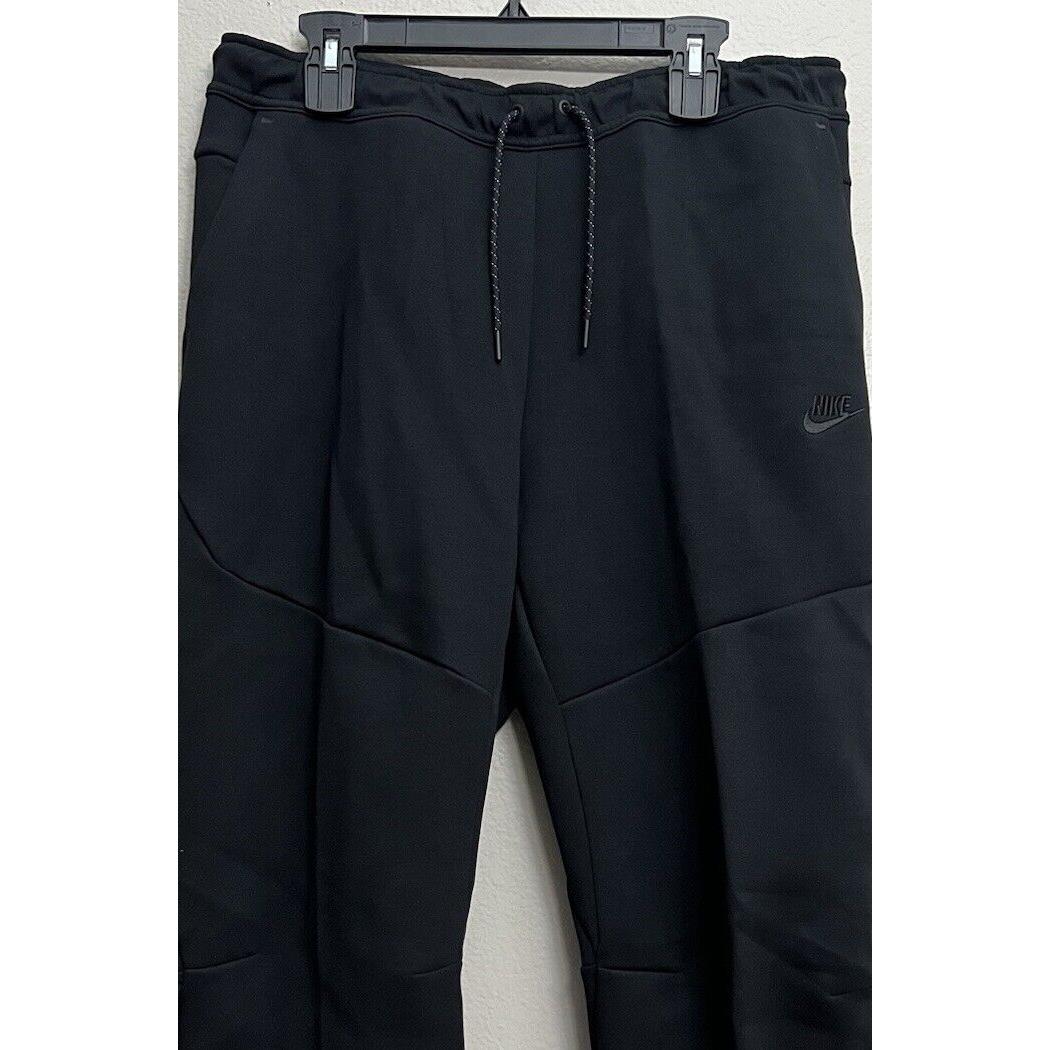 Nike Sportswear Tech Fleece Logo Jogger Pants Black Mens Size XL DX0581 010