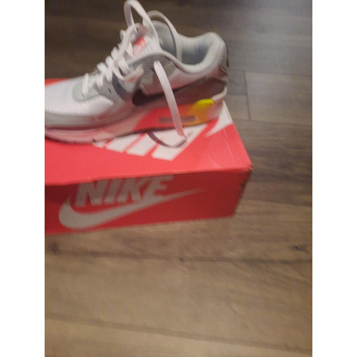 Nike sold Air Max Sz6 Youth