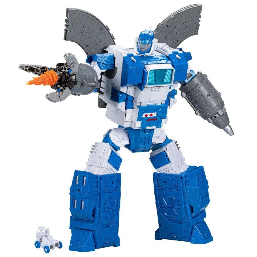 Transformers Titan Class 24 Guardian Robot Generations Legacy Figure