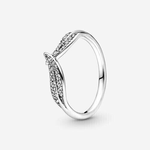 Pandora Sparkling Leaves Ring Size 6 52