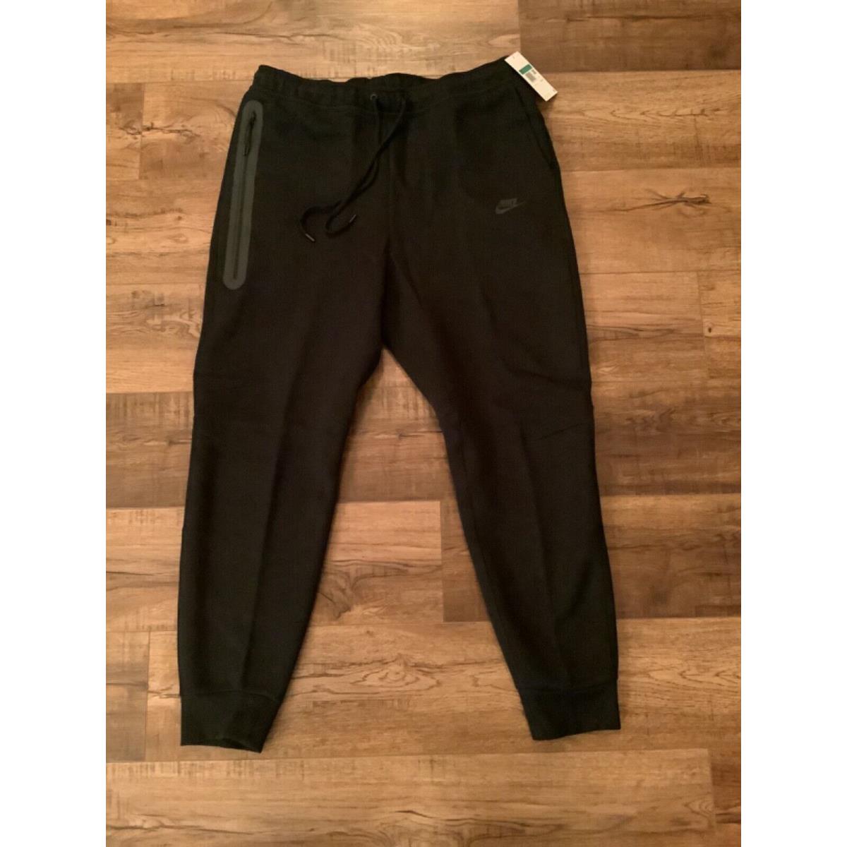 Nike Men`s Tech Fleece Joggers Black Slim Fit X Large FB8002-010