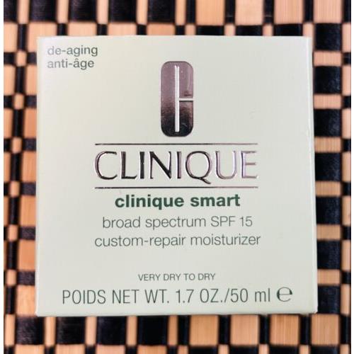 Clinique Smart Spf 15 Custom-repair Moisturizer Very Dry To Dry 50ml/1.7oz