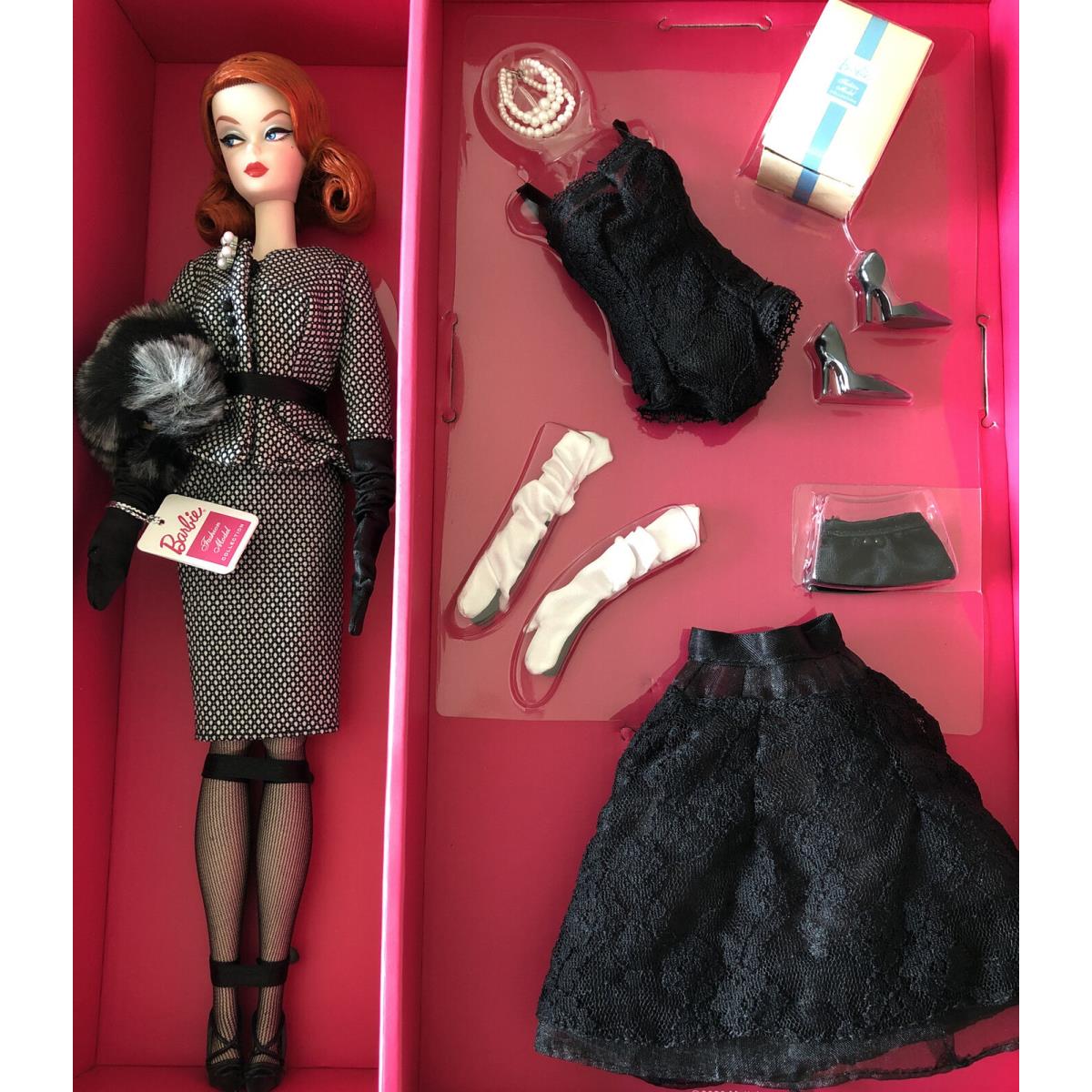 GNC39 The Best Look Barbie Doll with Gloves Shoes Clutch Panty Hose Gift Set