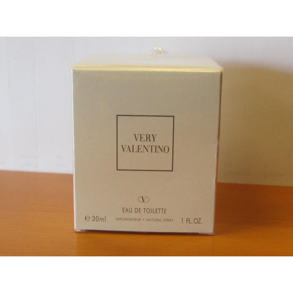 Very Valentino Perfume Women 1.oz /30 ml Eau De Toilette Spray Rare