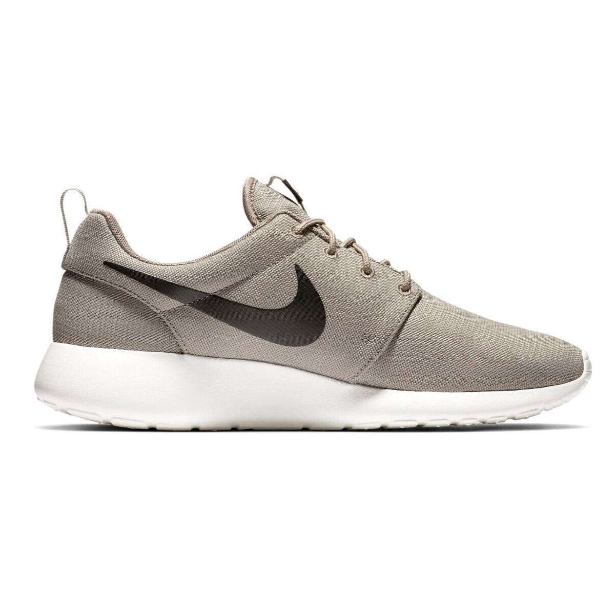 Nike Roshe One Mens Size 11 Shoes 511881 205 Light Taupe/sail/black - Multicolor