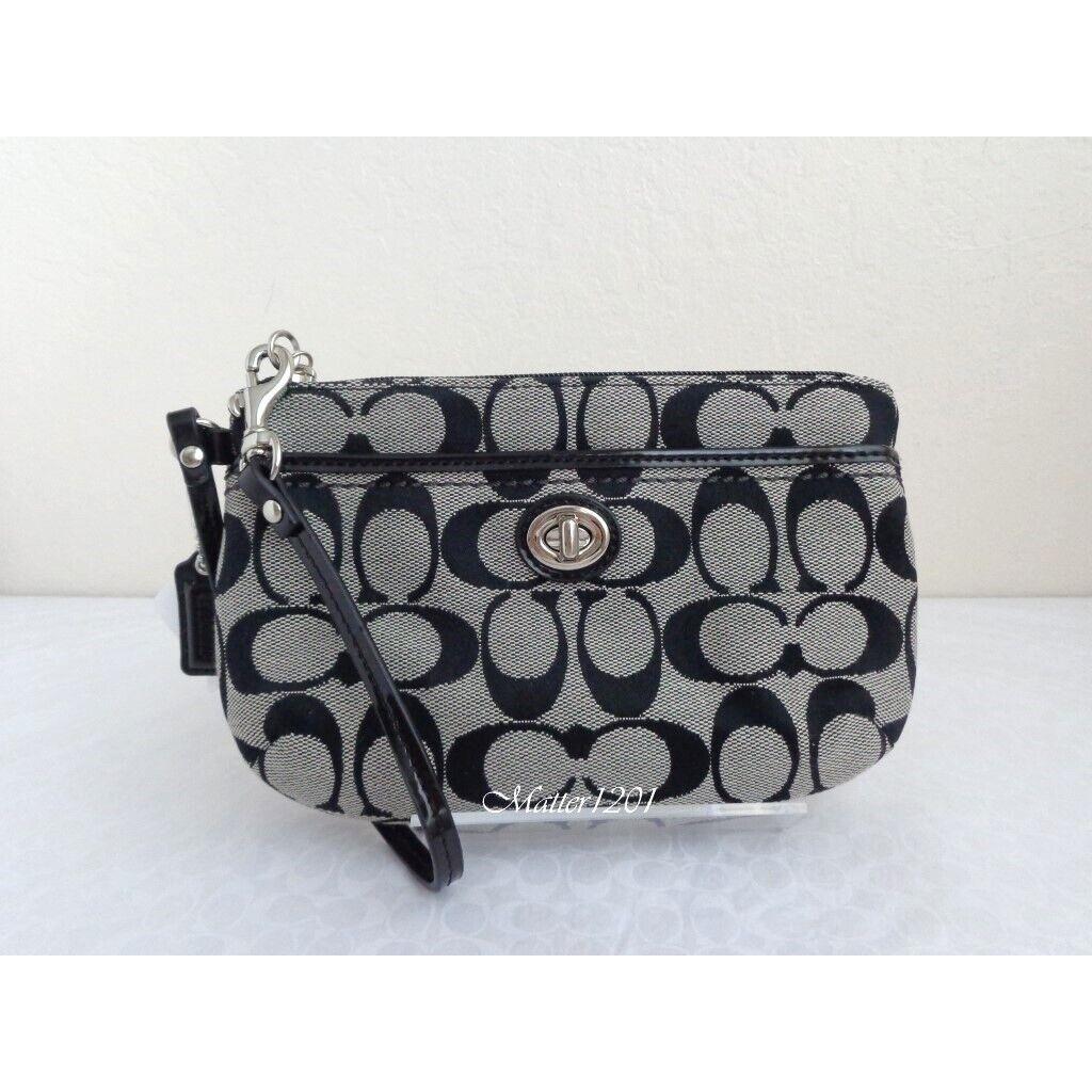 Coach F49175 Park Signature Medium Wristlet Black White/black