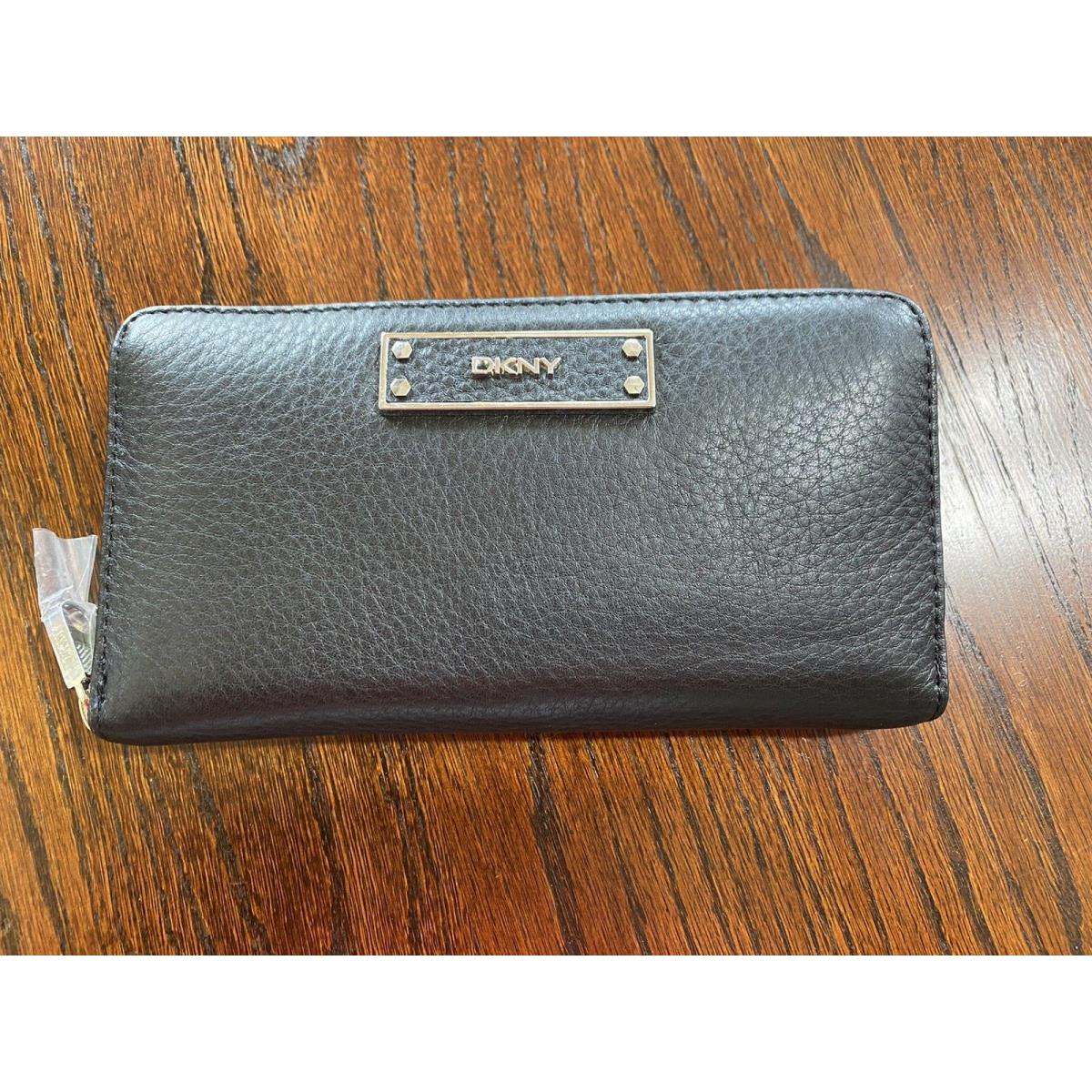 Dkny Leather Black Zip Around Wallet W/ Plaque NO Tag