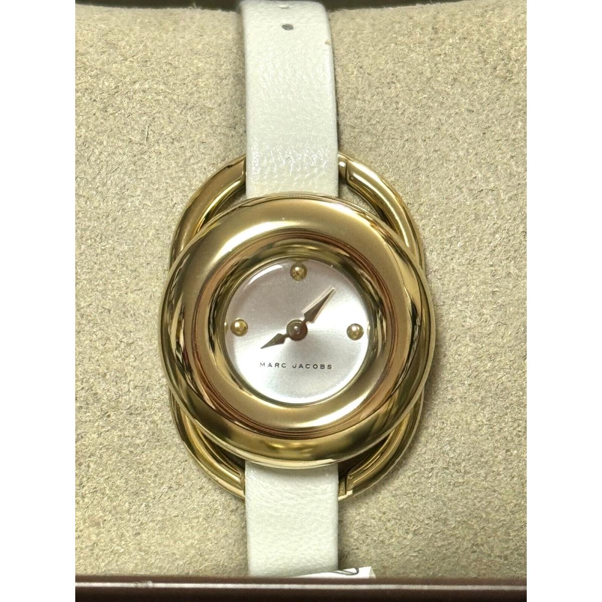 Marc Jacobs MJ1446 Jerrie Silver Dial White Leather Strap Women`s Watch