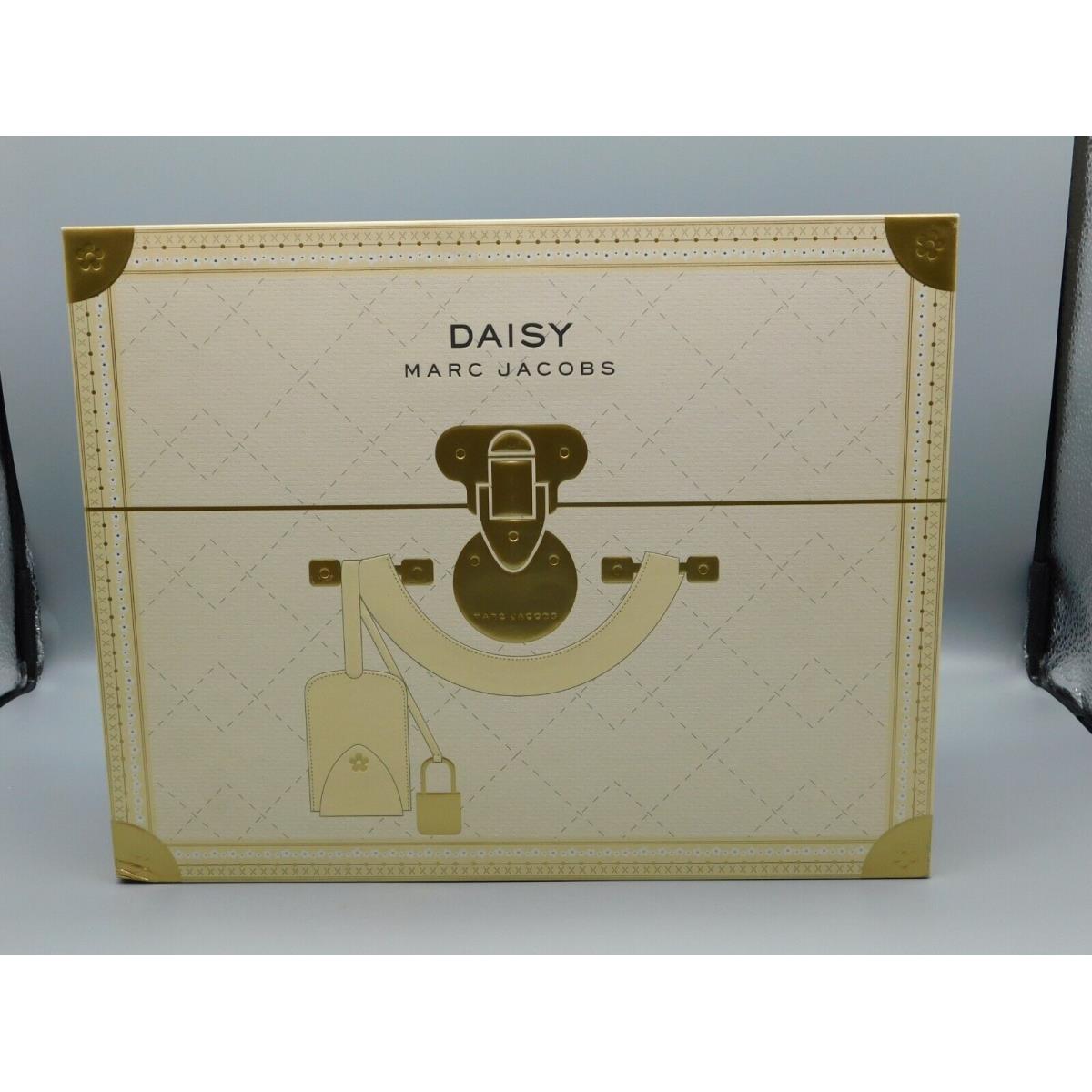 Marc Jacobs Daisy Gift Set Eau de Toilette Spray 3.4 oz and Body Lotion 5.1 oz