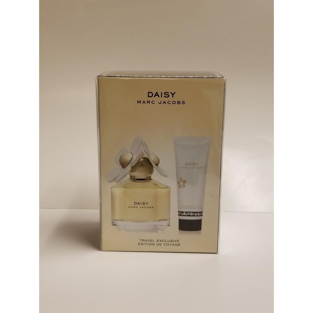 Marc Jacobs Daisy 3.4oz Women`s 2PC 3.4oz Edt + 2.5OZ Body Lotion Gift Set