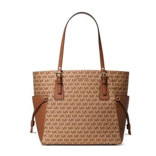 Kors Voyager East West Logo-print Tote with Matching Wallet