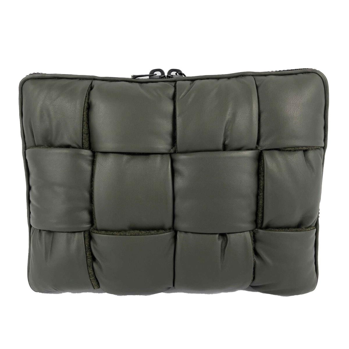 Bottega Veneta - Padded Maxi Intrecciato Woven Laptop Pouch - Green Clutch