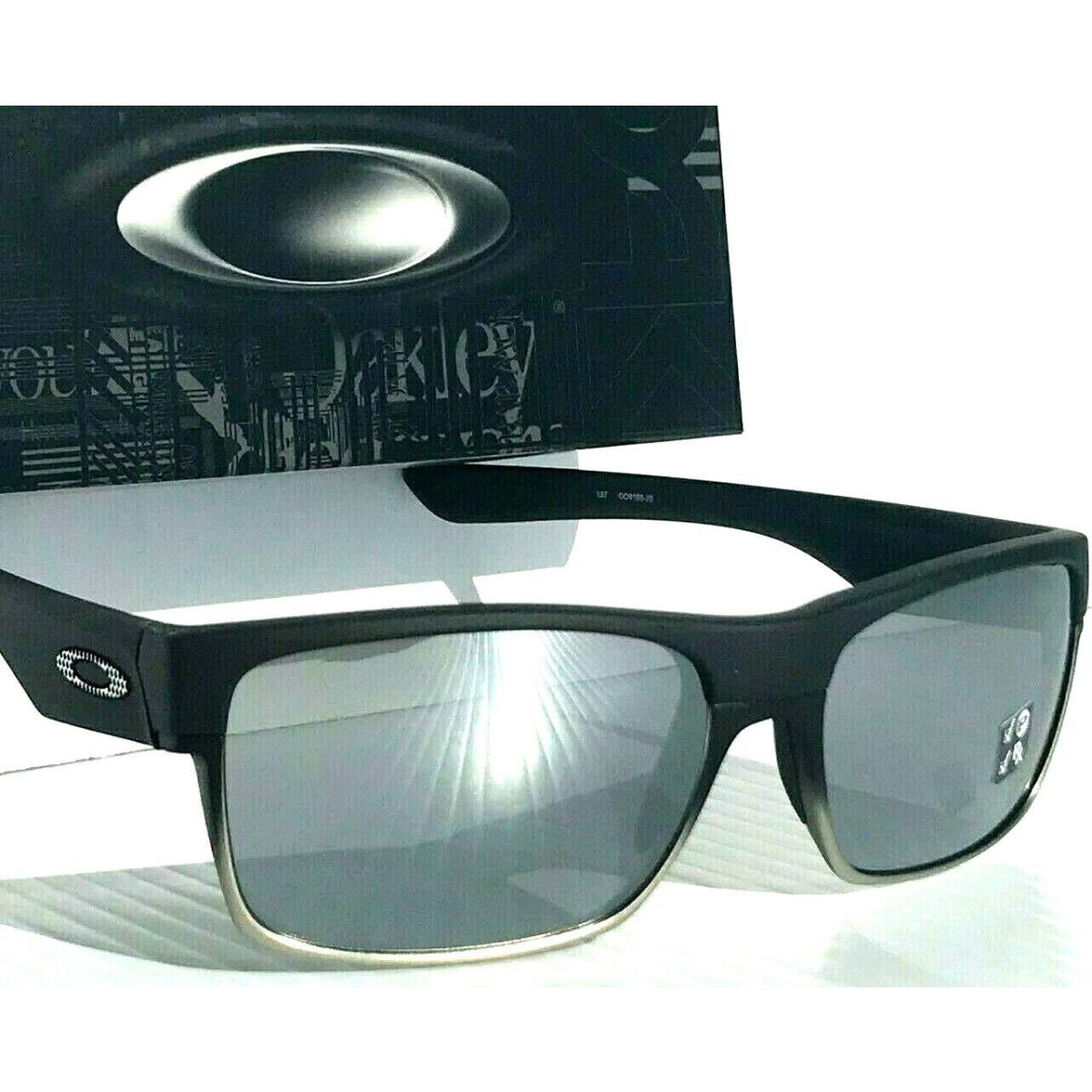 Oakley Two Face Machinist Black Polarized Galaxy Mirror Chrome Sunglass 9189