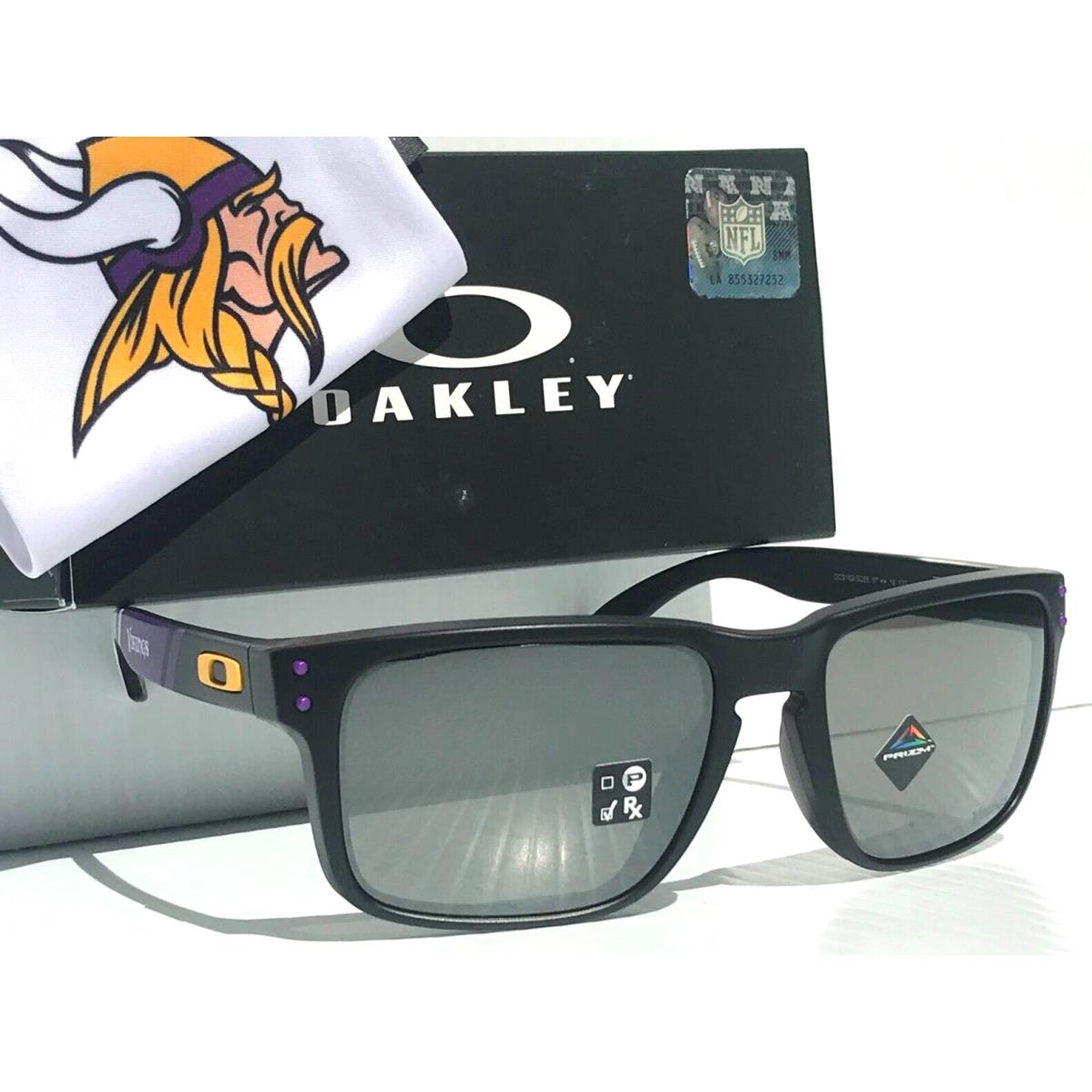 Nfl Oakley Holbrook Minnesota Vikings Matte Black Prizm Black Sunglass 9102-S2