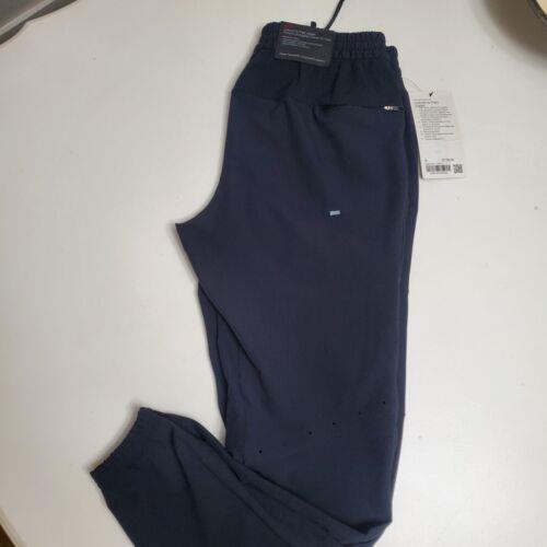 Men`s Lululemon License to Train Jogger 29 Inseam Size Small Navy