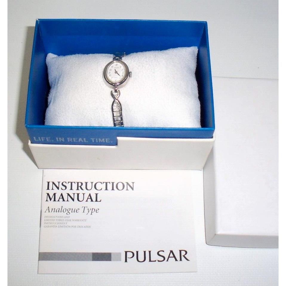 Pulsar V810-5180 Ladies Silvertone Quartz Watch Stainless Stretch Band