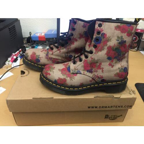 Dr. Martens Vintage Bouquet Castel Taupe Beige Boots 14723260 Size 6 US RV