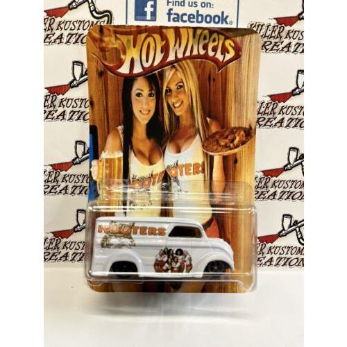 Custom Hot Wheels Hooters Girls - Real Riders- Dairy Delivery