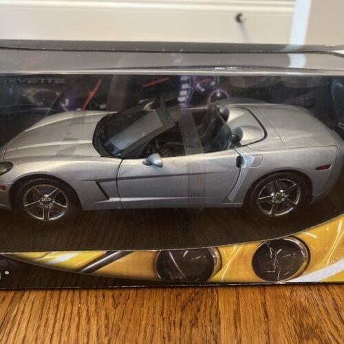 Hot Wheels 1/18 Silver 2003 Chevy Corvette C6 Convertible