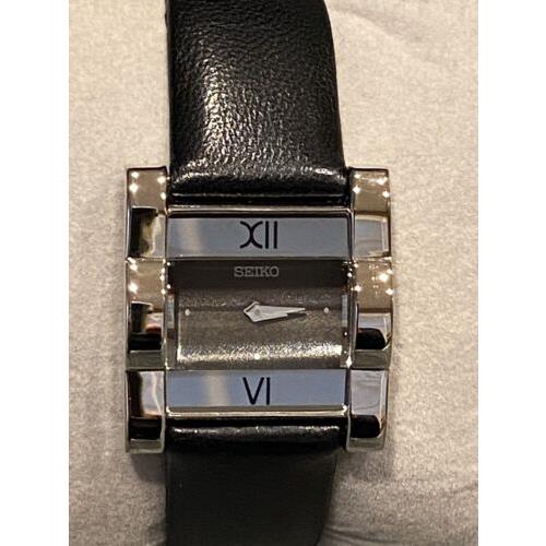 Seiko SXNQ99P1 Womens Watch Hardlex Crystal 3bar W/r Needs Battery