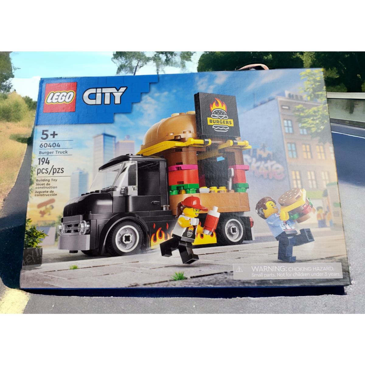 Lego 60404 Flame Grilled City Burger Truck Toy Building Set 194 Pieces