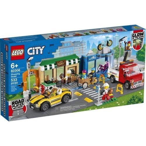Lego City: Shopping Street - 533 Piece Building Kit Lego 60306 Ages 6+