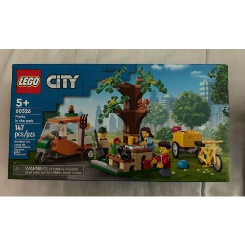 Lego City Picnic In The Park 60326 Retired 5+ 147 Pcs