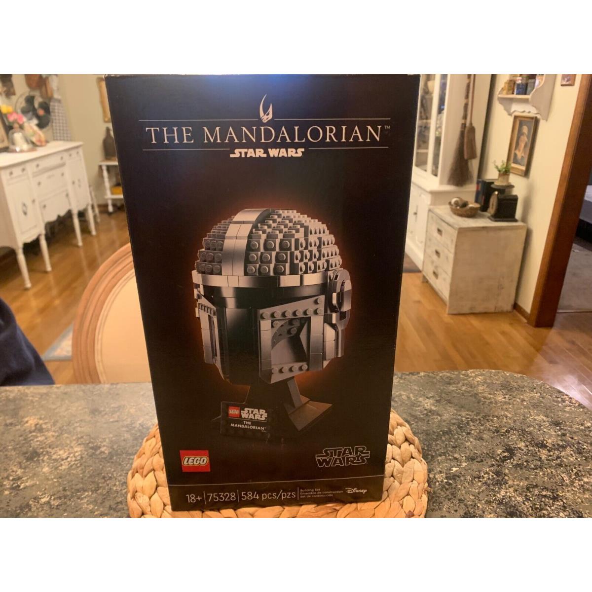 Lego Star Wars The Mandalorian Helmet 75328 Buildable Model Kit Display Collect
