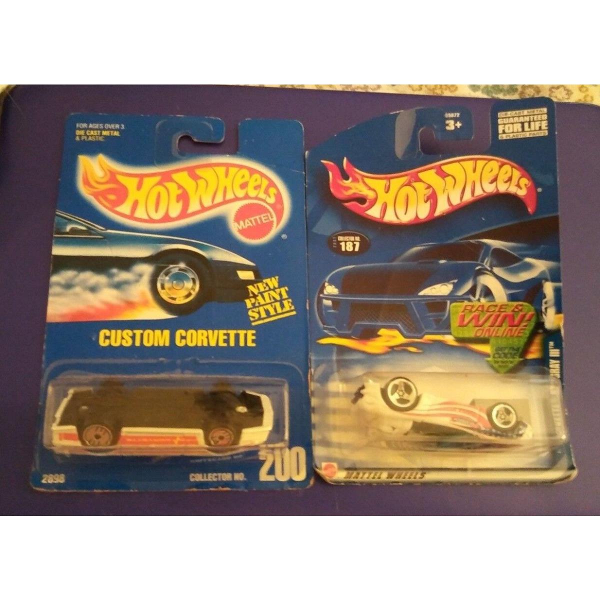 Hot Wheels Corvette Stingray Error 111 187 and Custom Corvette 200