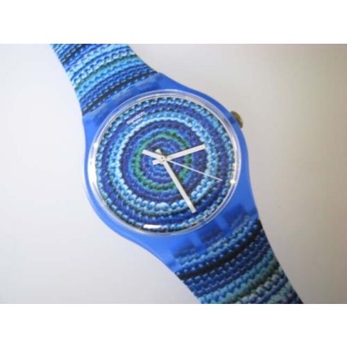 Centrino Blue Woven Circles Art Gents Swatch with Silicone Strap Nib-rare