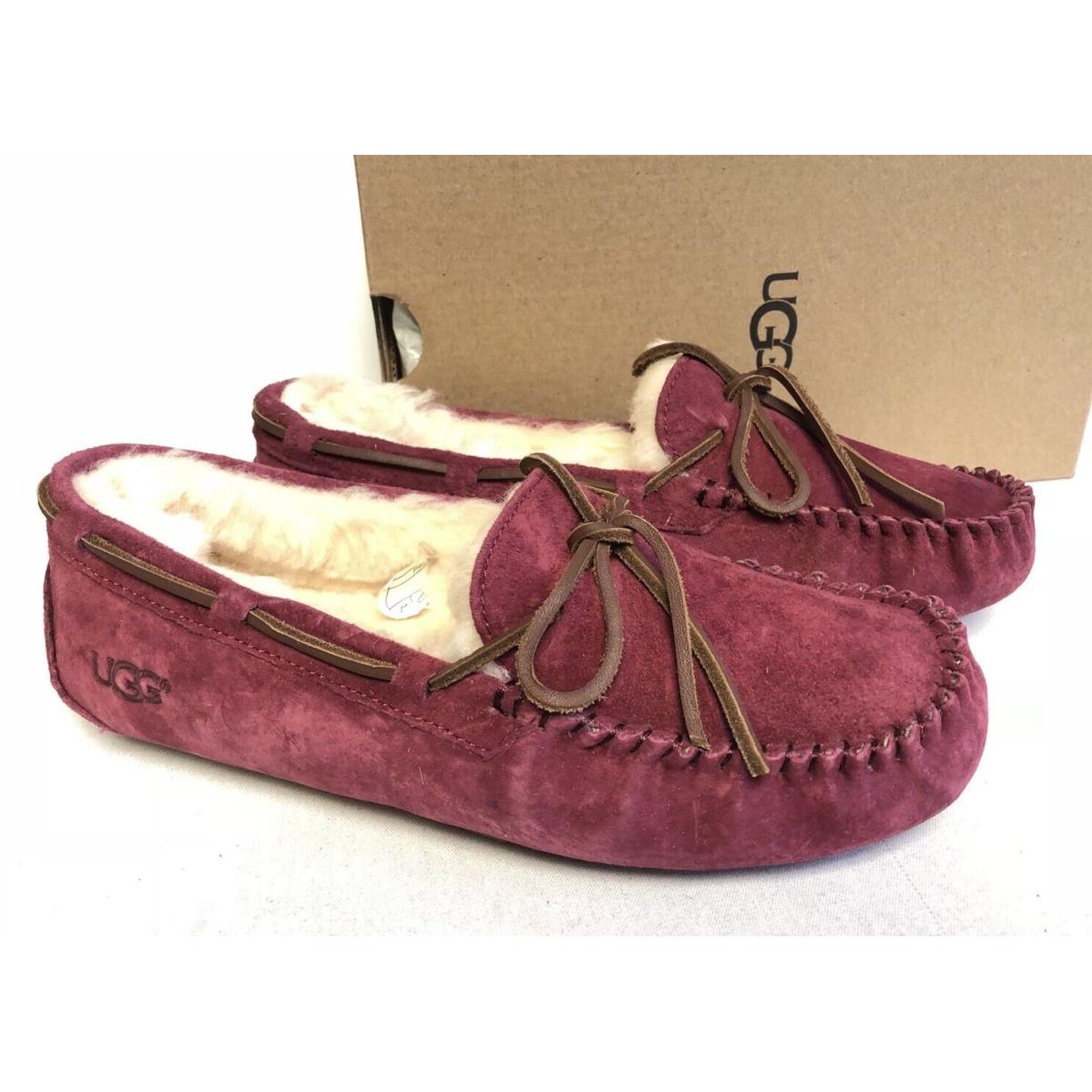 Ugg Australia Dakota Garnet Sheepskin Shearling Moccasin Slippers 5612 Women`s