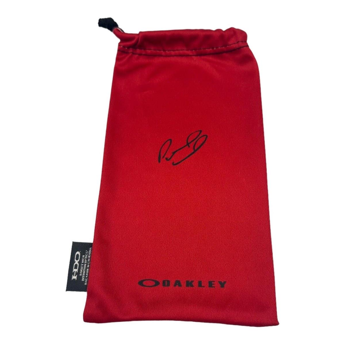 Oakley Patrick Majomes Signature Red Microbag Storage Cloth Hdo